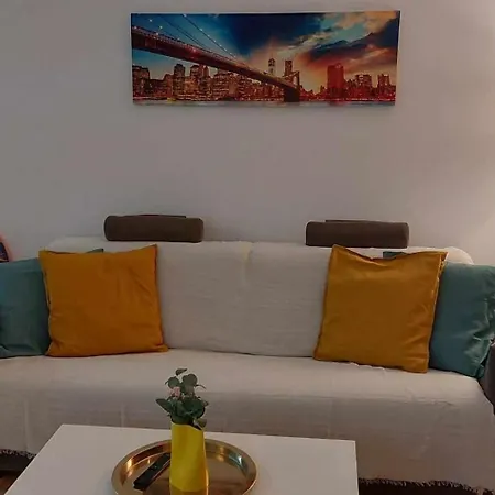 Sunset Retreat Apartment *
